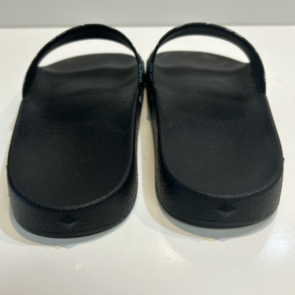 MCM MONOGRAM PRINT RUBBER SLIDES - Picture 3 of 7